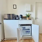 Compact Studio In Luxembourg-Limp17B